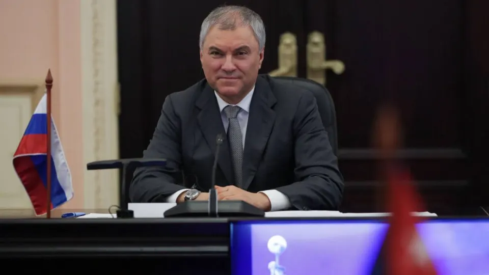Спикер Госдумы заявил, что использование западных спутниковых технологий для ударов по гражданским объектам может вынудить Россию ответить «оружием, которое не оставит следа», и поручил подготовить обращение к парламентам других стран.