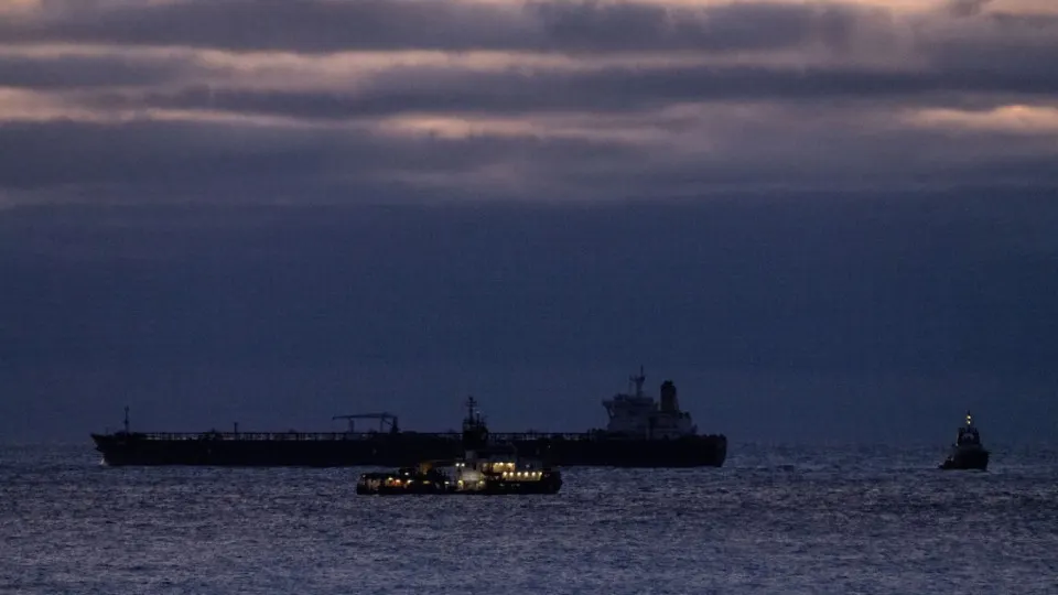 В апреле средняя цена нефти для расчёта налогов достигла $94,87 за баррель, что заметно повысило потенциальные нефтегазовые доходы бюджета и привело к значительному профициту в казне.