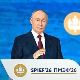 На пленарной сессии ПИЭФ президент заявил, что пока не считает целесообразной личную встречу и лишь поверхностно знакомился с открытым письмом украинского лидера.