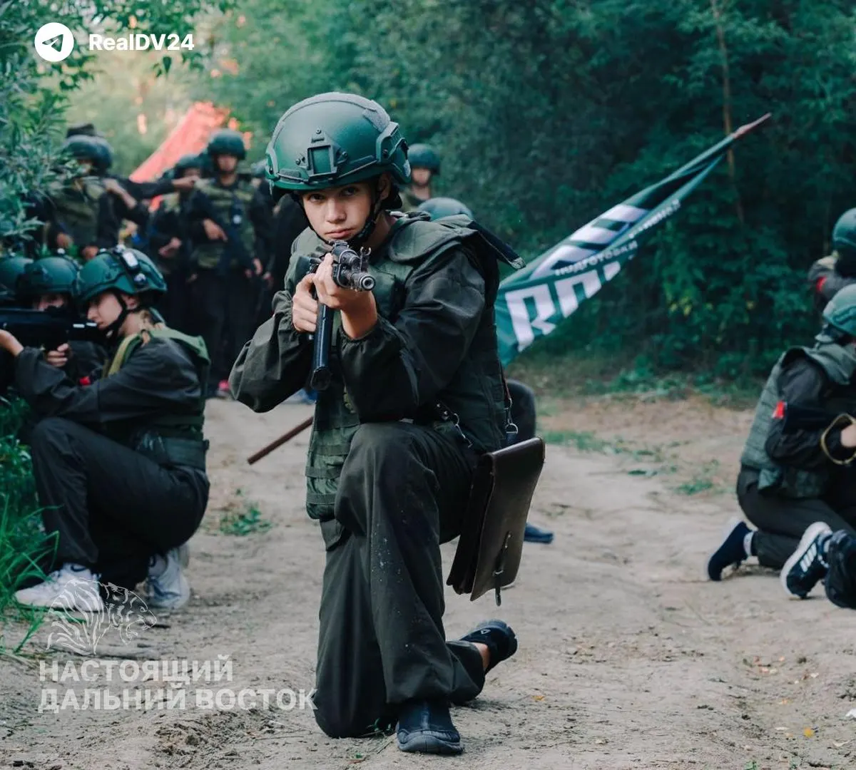 Хабаровским школьникам предлагают провести летние каникулы с&nbsp;военной подготовкой