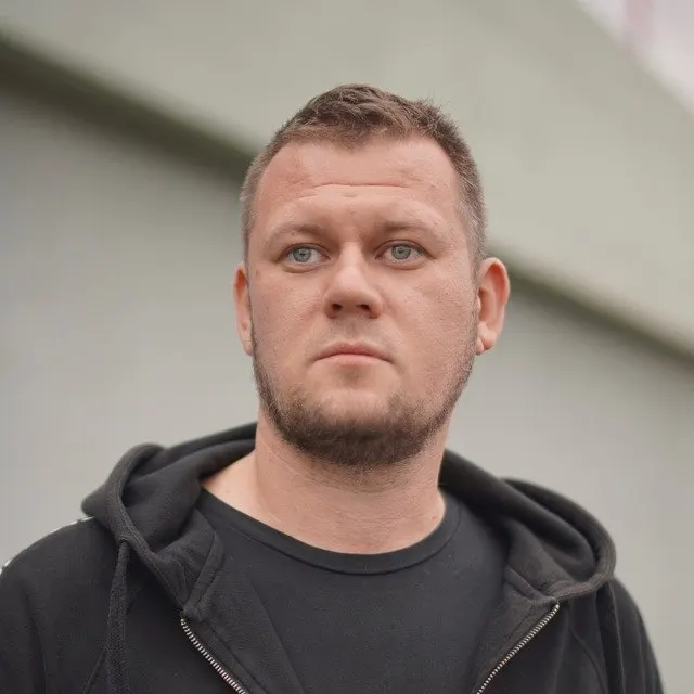 Казанский заявил, что не имеет российского гражданства и ожидал иных обвинений; по его словам, в «ДНР» он уже в розыске за книгу и публикации.
