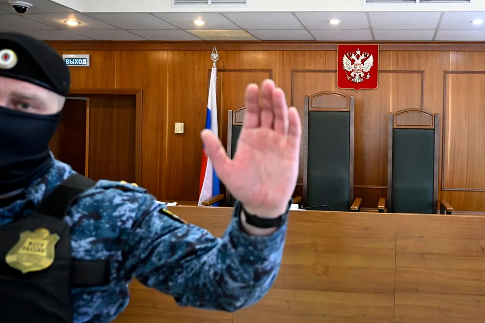 Судебный департамент убрал из свободного доступа данные по судимости с 2005 года. Эти цифры были ключевыми для анализа репрессий, военных приговоров и отправки обвиняемых на войну — вернуть их будет сложно.