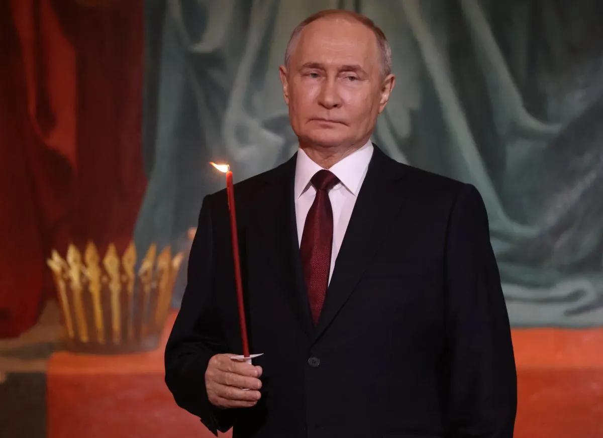 Аналитики предупреждают, что сочетание внешнего давления, внутренних волнений и смены поддержки со стороны ключевых партнёров может привести к быстрой смене власти в России в ближайшие годы.