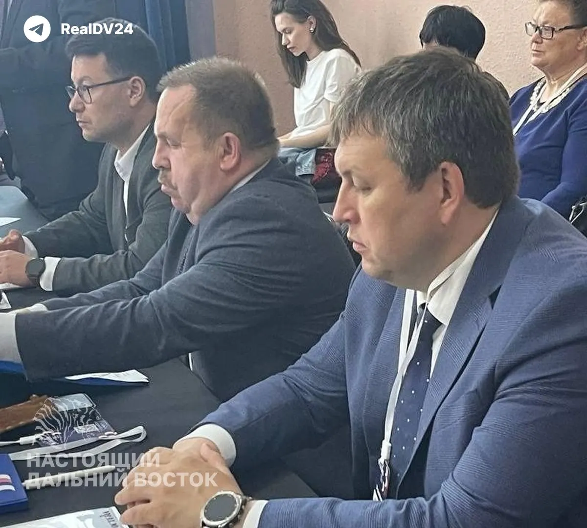 Депутаты одного из районов Хабаровского края официально отозвали ранее принятое решение о преобразовании района в муниципальный округ — это одна из первых успешных попыток противодействия реформе в крае.
