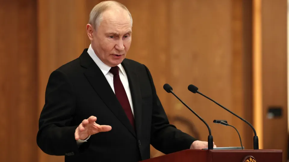 Президент предупредил о возмездии при запусках беспилотников с европейской территории, назвал удары попыткой «раскачать» общество и заявил об отсутствии предпосылок для переговоров с Киевом.