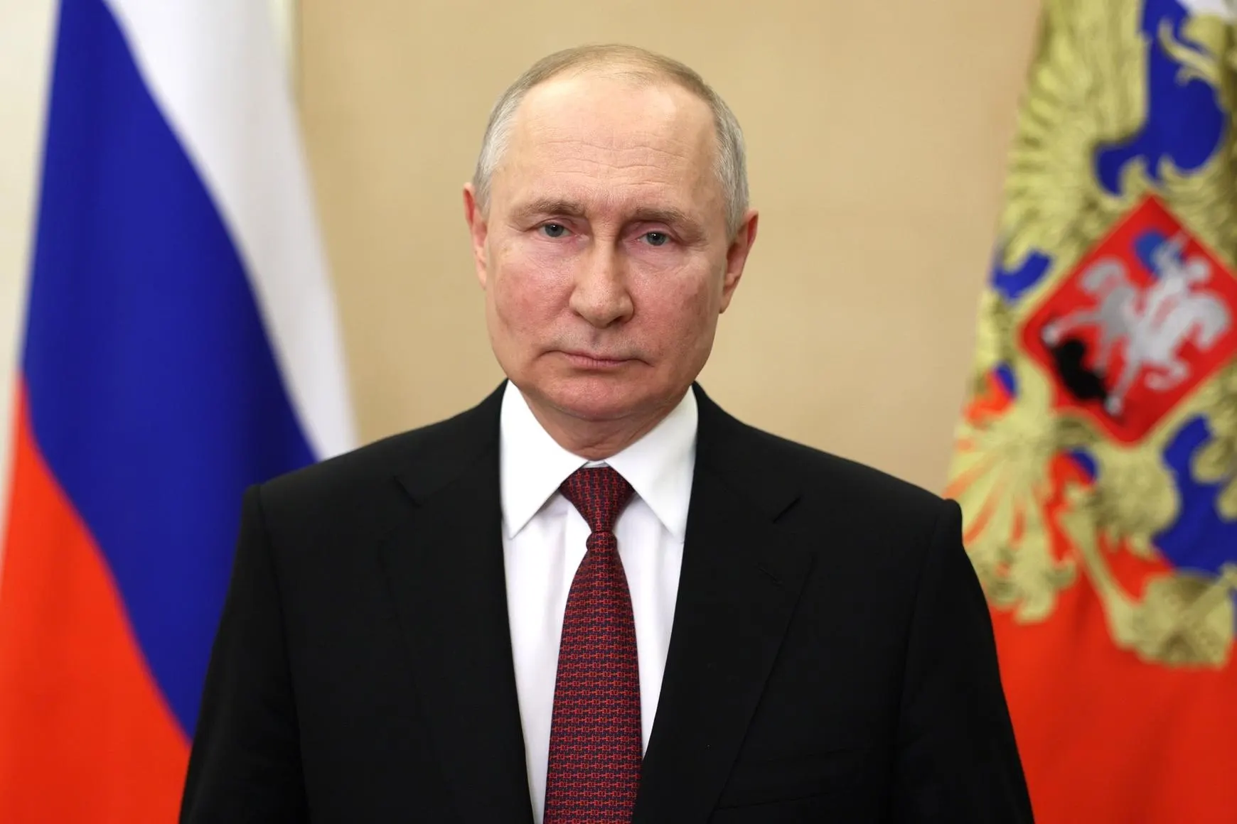 Указ, опубликованный 12 июня, расширяет круг ветеранов, которым фонд сможет оказывать помощь, в том числе инвалидам, получившим ранения или заболевания при отражении вооружённого вторжения, а также тем, кто продолжает службу в ограниченном объёме по состоянию здоровья.