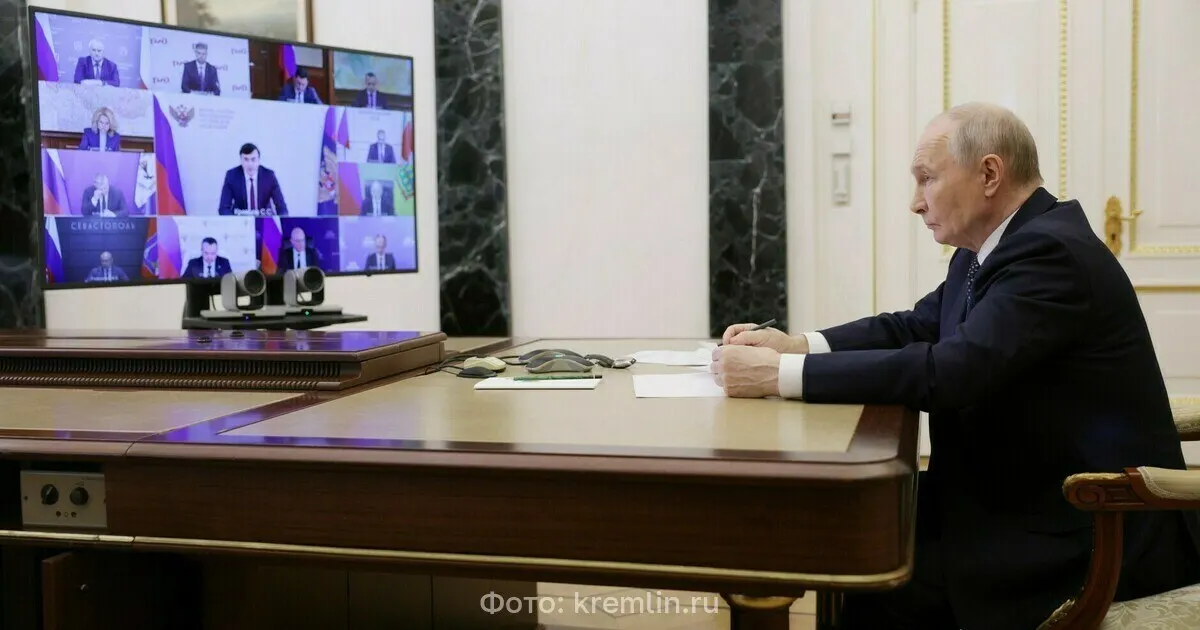 Президент распорядился оперативно развернуть возможности малого и среднего бизнеса для выпуска нефтепродуктов, учитывая предложение губернатора Иркутской области.