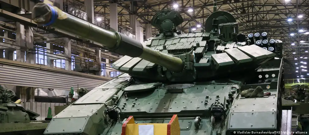 Аналитики предупреждают о «взрывоопасной» ситуации в банковском секторе РФ: давление на банки, рост проблемных кредитов и истощение резервов могут привести к кризису, спусковым крючком которого станут новые западные санкции.