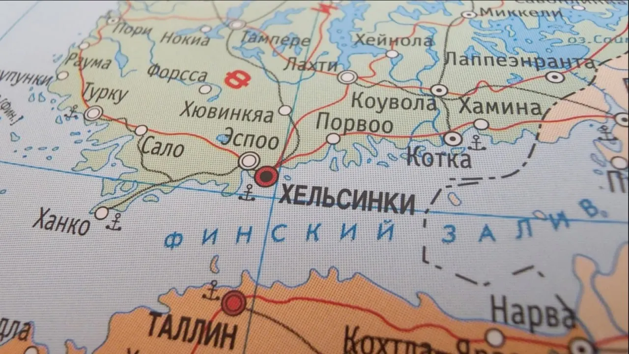 С 1 июля Россия в восемь раз повысила таможенные пошлины на железнодорожные перевозки в Финляндию — поставки удобрений, ранее покрывавшие 10–15% импорта, могут стать убыточными и прекратиться в ближайшие недели.
