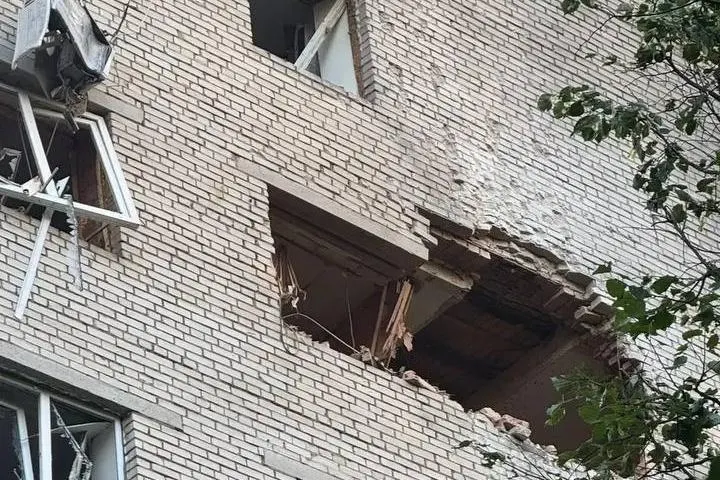 В ночь на 13 июля в поселке Пионерский Истринского городского округа при падении дрона погибли три человека, ещё пятеро ранены; в результате возгорелись пять частных домов.