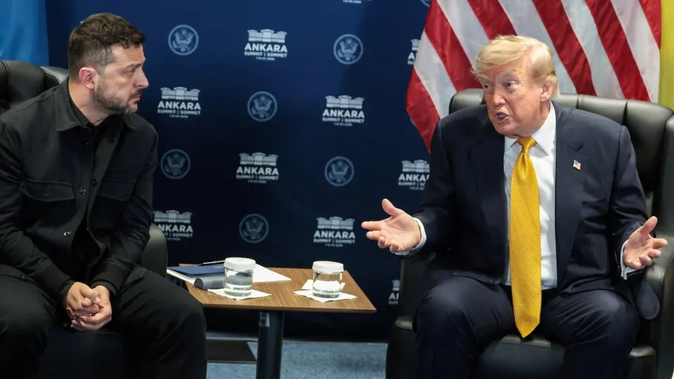 На саммите НАТО в Анкаре Дональд Трамп поддержал удары Украины по глубоким целям в России, отметив, что такая эскалация может способствовать окончанию конфликта. По оценкам, в зоне поражения украинских дронов и ракет оказалась значительная часть территории и населения страны.