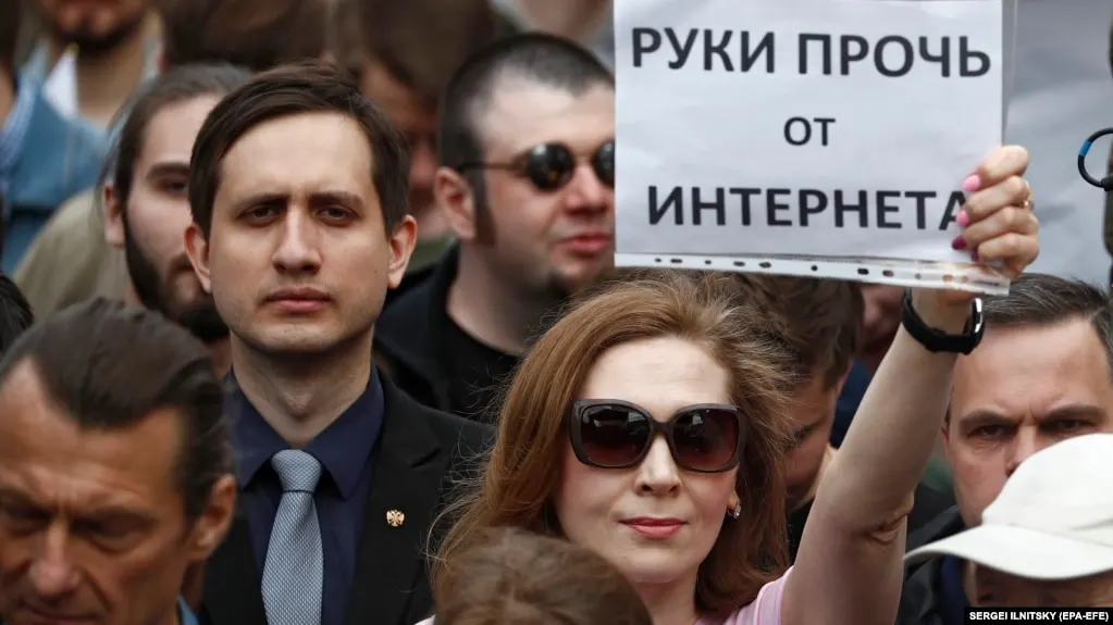 В ходе масштабной блокировки VPN-сервисов часть сервисов обхода блокировок стала недоступна; пользователи фиксируют сбои, власти обещают дальнейшие меры и новые адреса.