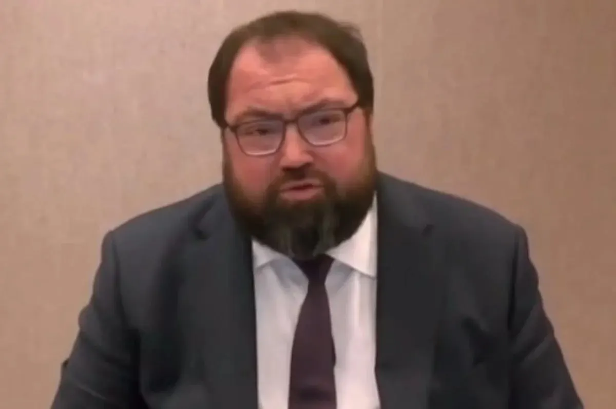 Глава Минцифры заявил о возможном введении механизма верификации разработчиков, который может ограничить установку отечественных приложений на Android.