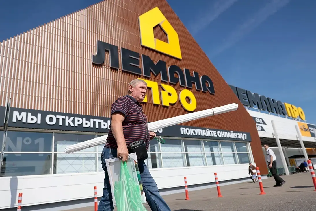 Новое руководство в крупной розничной сети и передача активов под временное управление стали ключевыми темами недели на фоне формирующихся процессов в отрасли логистики и недвижимости.