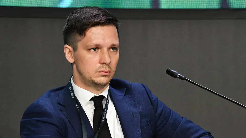 Доля госрасходов приблизилась к 39% ВВП; обсуждаются меры по бюджету и налогам, а также прогнозы на будущее.