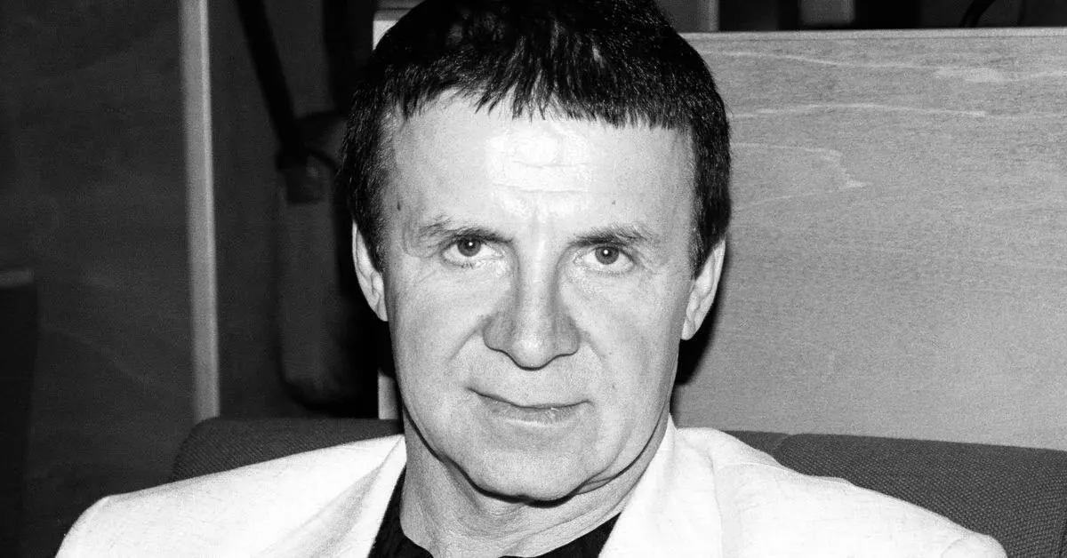 Известный целитель Анатолий Кашпировский скончался. Подробности уточняются.